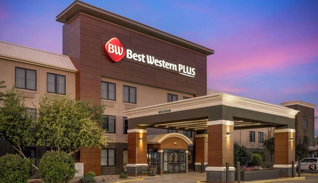 Best Western Plus Lafayette Hotel University Area