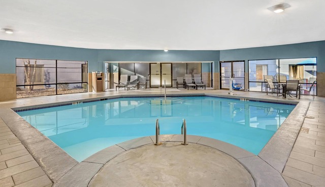 Best Western Plus McDonough Inn & Suites