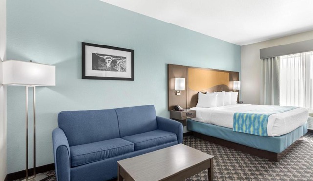 Best Western Plus Waller Hotel
