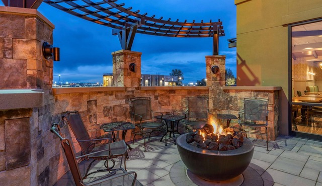 Best Western Premier Pasco Inn & Suites
