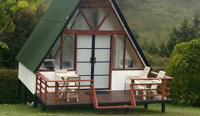Beta Cabin! Intimate cabin with all the comforts and in a natural environment.