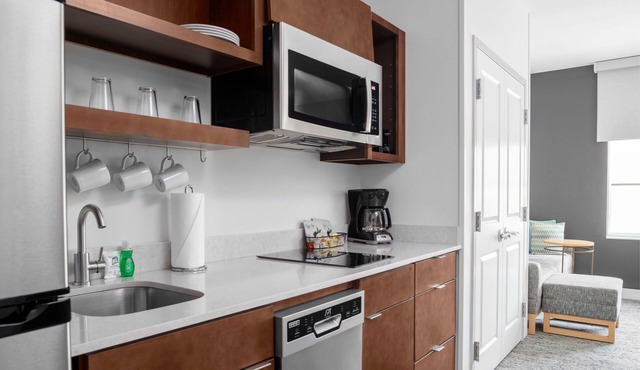 Better Choice for your Vacation! 3 Comfortable Units, Free Breakfast, Pool