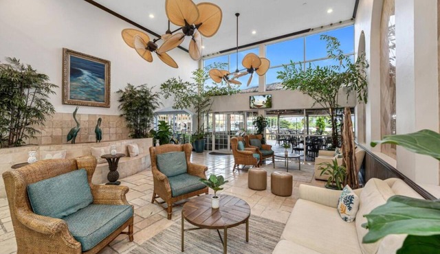 Better Choice for your Vacation! Relaxing Unit w/Bay View, Pool and Hot Tub
