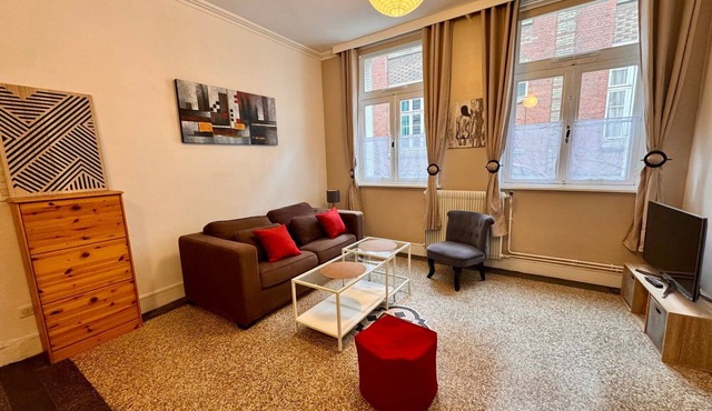 Between 2 places, 42 m² apartment in Arras center