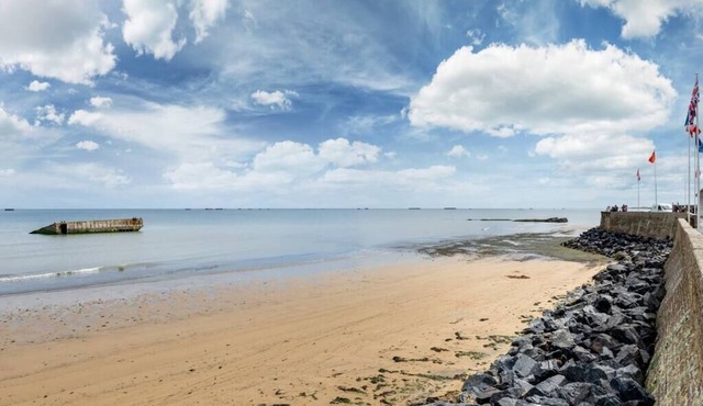 Between land and sea - a home to recharge your batteries