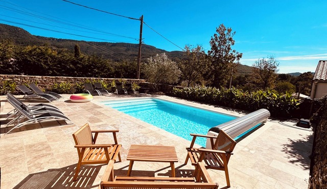 Between nature and vineyards in a charming village on the southern Larzac.