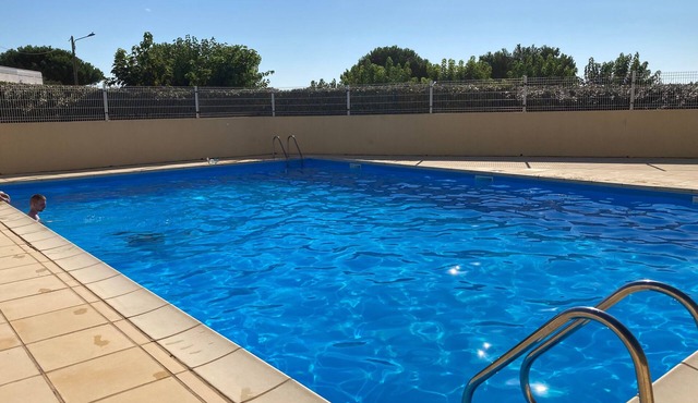 Between Sea and Vineyards: Cozy 3-Bedroom House, Direct Access to Thau Lagoon & Bike Paths