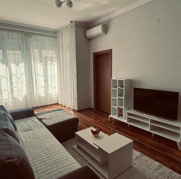 Beverly Apartment