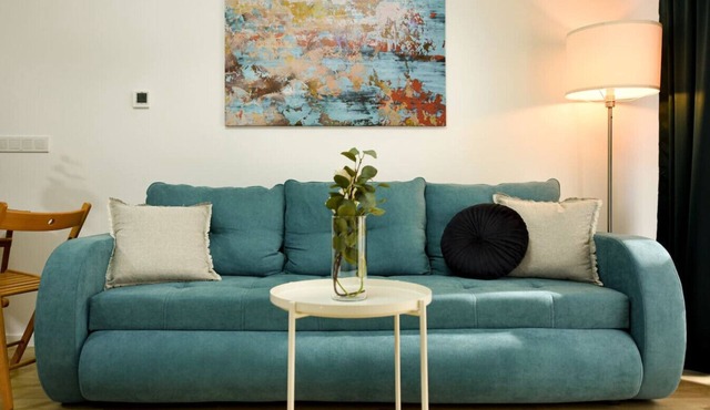 BEYOND ABSTRACT | Gorgeous 1BR Apt