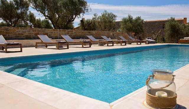 BH142 - B - Villa Messinia