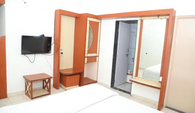 Bharat Residency, Satara