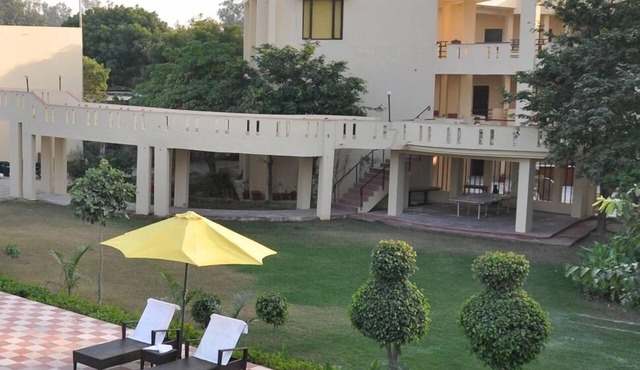 Bharatpur Resort nrSanctuary Kadamb Kunj