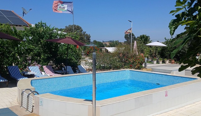 Big and comfortable country house with garden in "Finca La Guindilla" with Pool