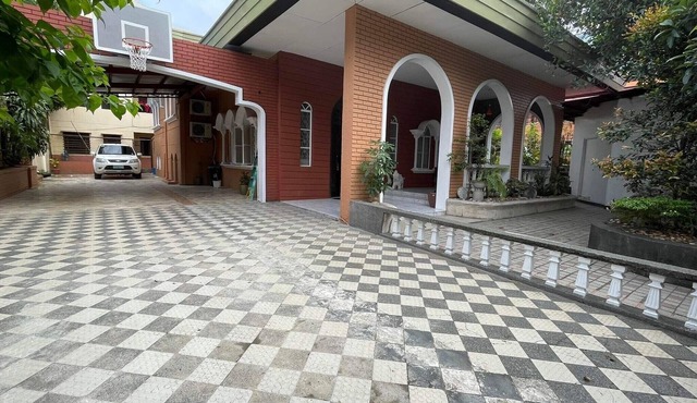 Big Beautiful House, Pasig, Metro Manila