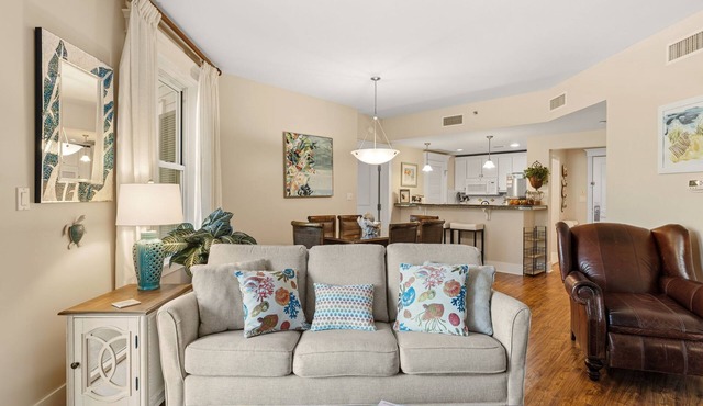 BIG DISCOUNTS-AUG&SEPT RENTS 1BR+DEN CONDO-SLEEPS 6@ 1BR rate Sandestin-Baytowne