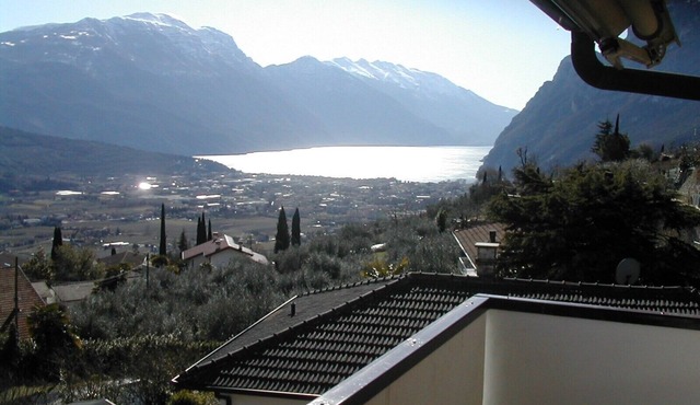 Big Einzimmerwonhung for 2/3 persons in Residence Due Laghi