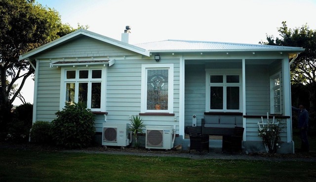 Big Fully Equipped 3BR Near Beach & 12 min to Town. Very Quiet. No Neighbours!