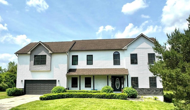 Big secluded house close to Chicago and Lake Michigan,
