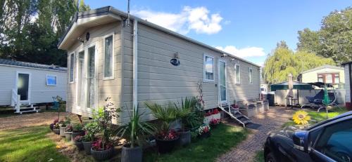 Billing Aquadrome ,2 bedrooms, Royale Poplar KM 12