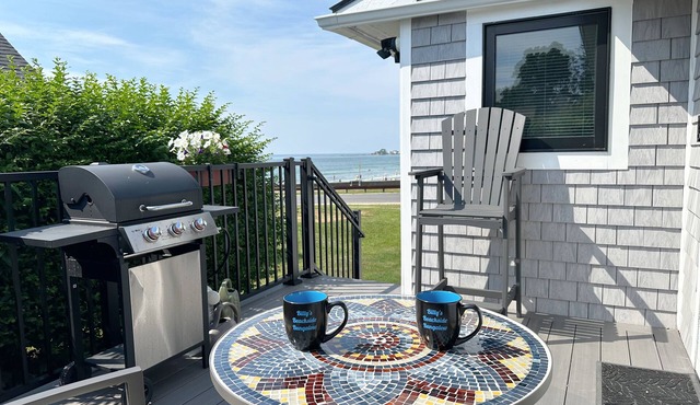 Billy's Beachside Bungalow