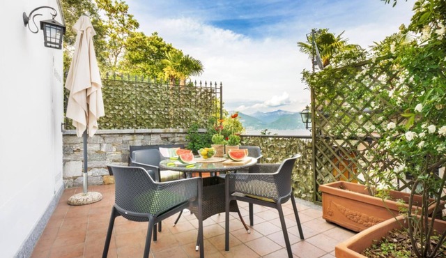 Bilocale 5 with balcony/terrace