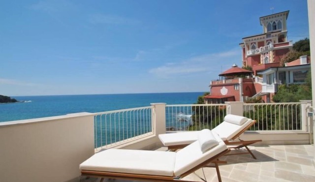 Bilocale Quercetano - AS24 Direttamente sul mare con terrazza