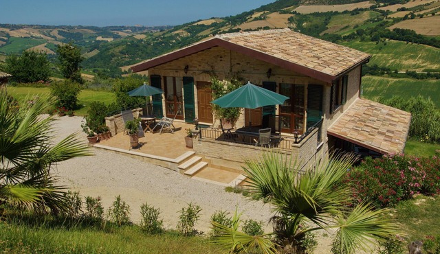 Biological apartment "L'Olivo" of "La Casa di Petra" on the Adriatic coast