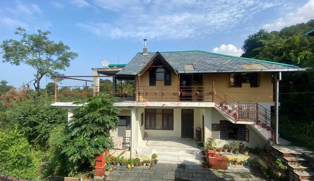 Birdsong Homestay- a cozy home in quaint village