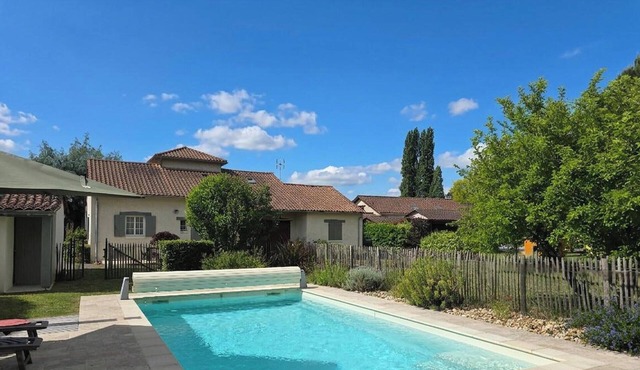 Birdsong: Private Pool, Wifi, Pets Welcome, Garden