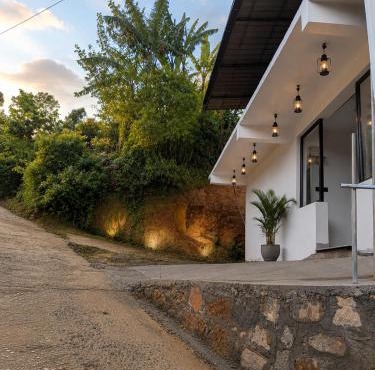 Birdwing Cottage, Munnar