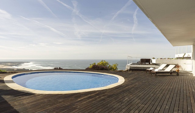 Biscaia Blue Horizon by Clama Retreats