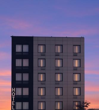 Bkway Hotel Brooklyn