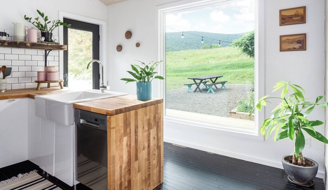 Black Barn Modern Retreat in the Catskills
