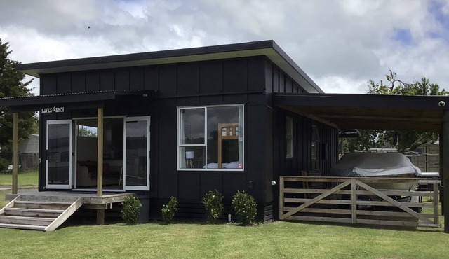 Black Beauty - A Multi Family Escape for 12 with a new Spa!