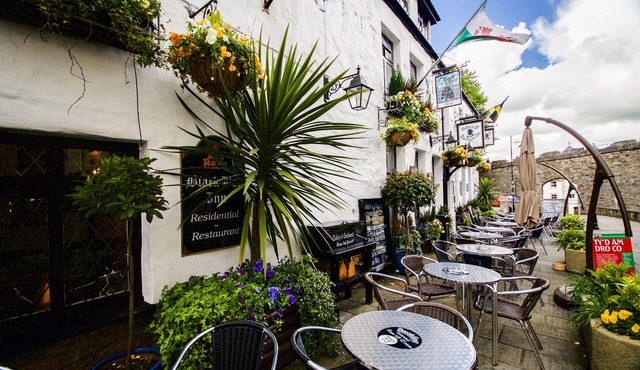 Black Boy Inn