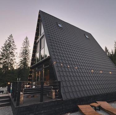 Black Chalet