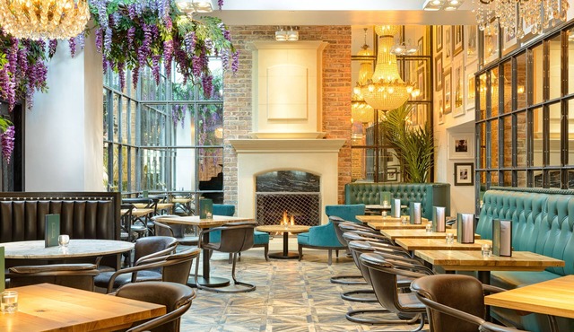 Black Ivy Hotel