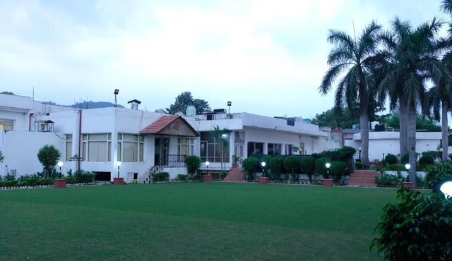 Black Mango Resort