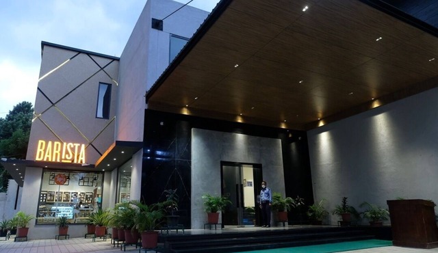 Black Mango Resort
