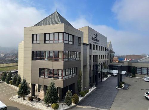 Black Tulip Hotel