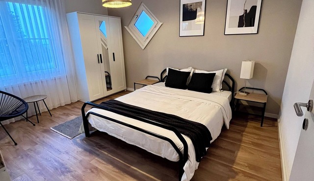 Black & White Apartment
