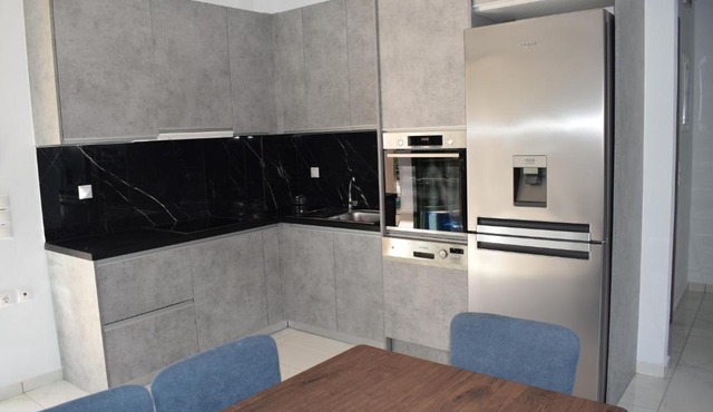 Black & White Apartments