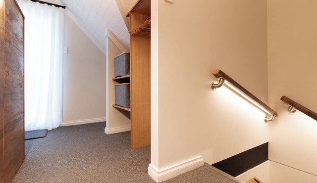 Blackwood Tree Barn Conversion with Parking & Wifi