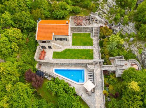 Blake's Villa
