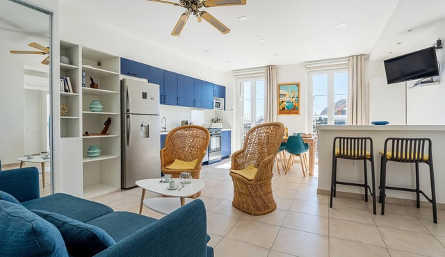 Blaveja. Bright & modern apartment. Sea view. AC.
