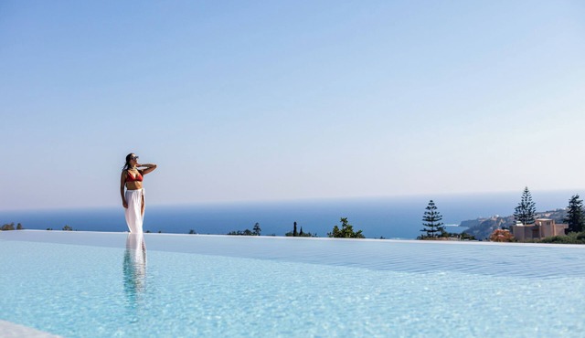 Blending Modern Architecture with the Calm of Nature: by etouri