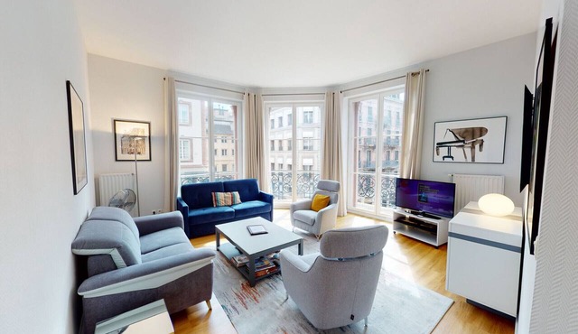 bleu mesange 90m2 city center 2br 2bth