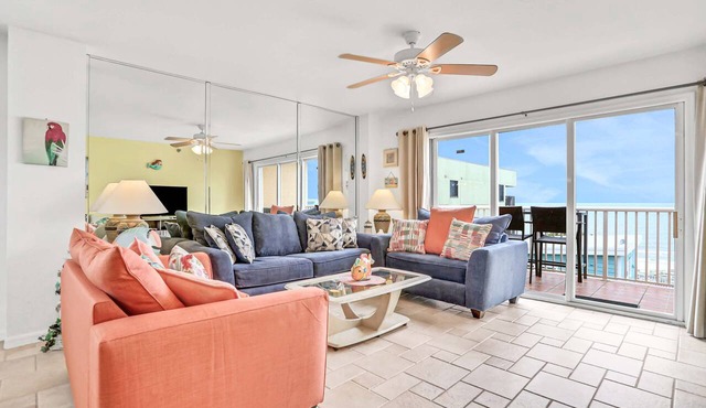 Blissful condo with pool Gulf view balcony private WD and central AC