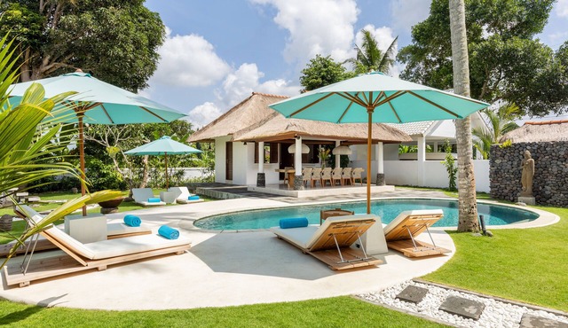 Blissful Hideaway: Secluded Resort Paradise