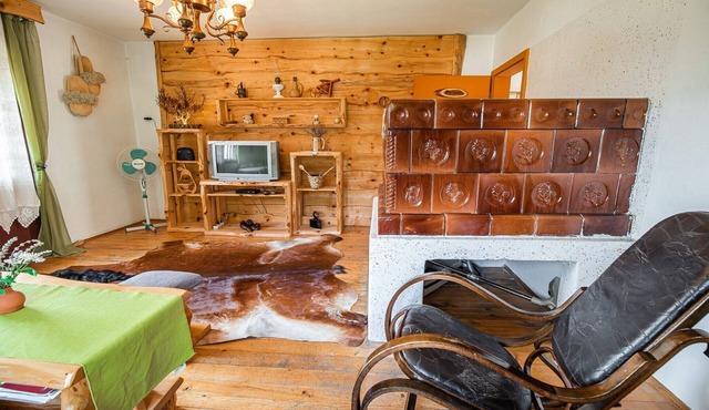 Bloomfield Retreat Country House with Sauna - Three Bedroom Country House